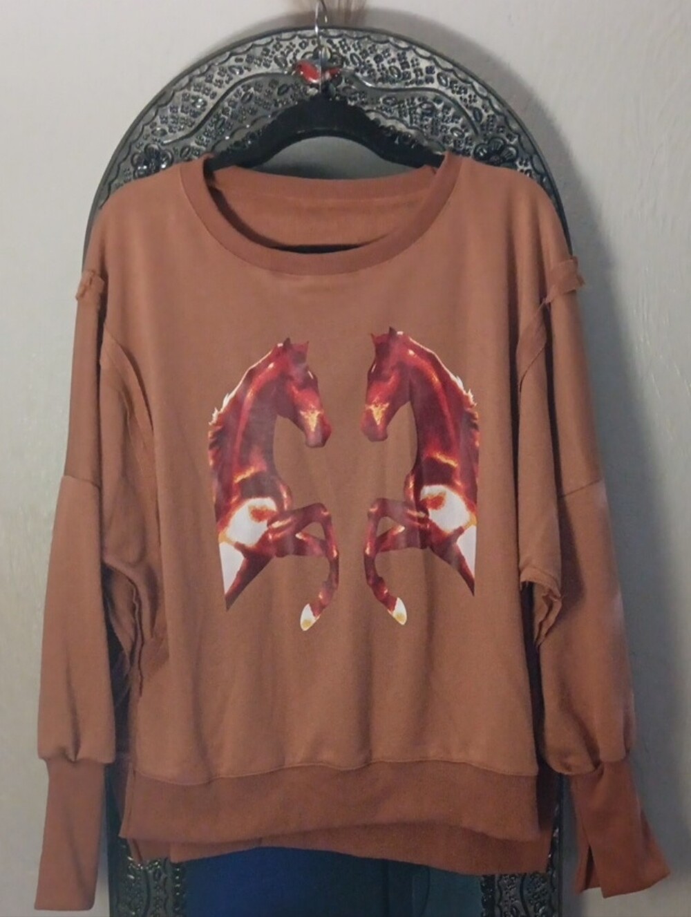 🐴 FREE PEOPLE (STYLE) Brown Horse Motif Women's Sweatshirt. Sz: Large